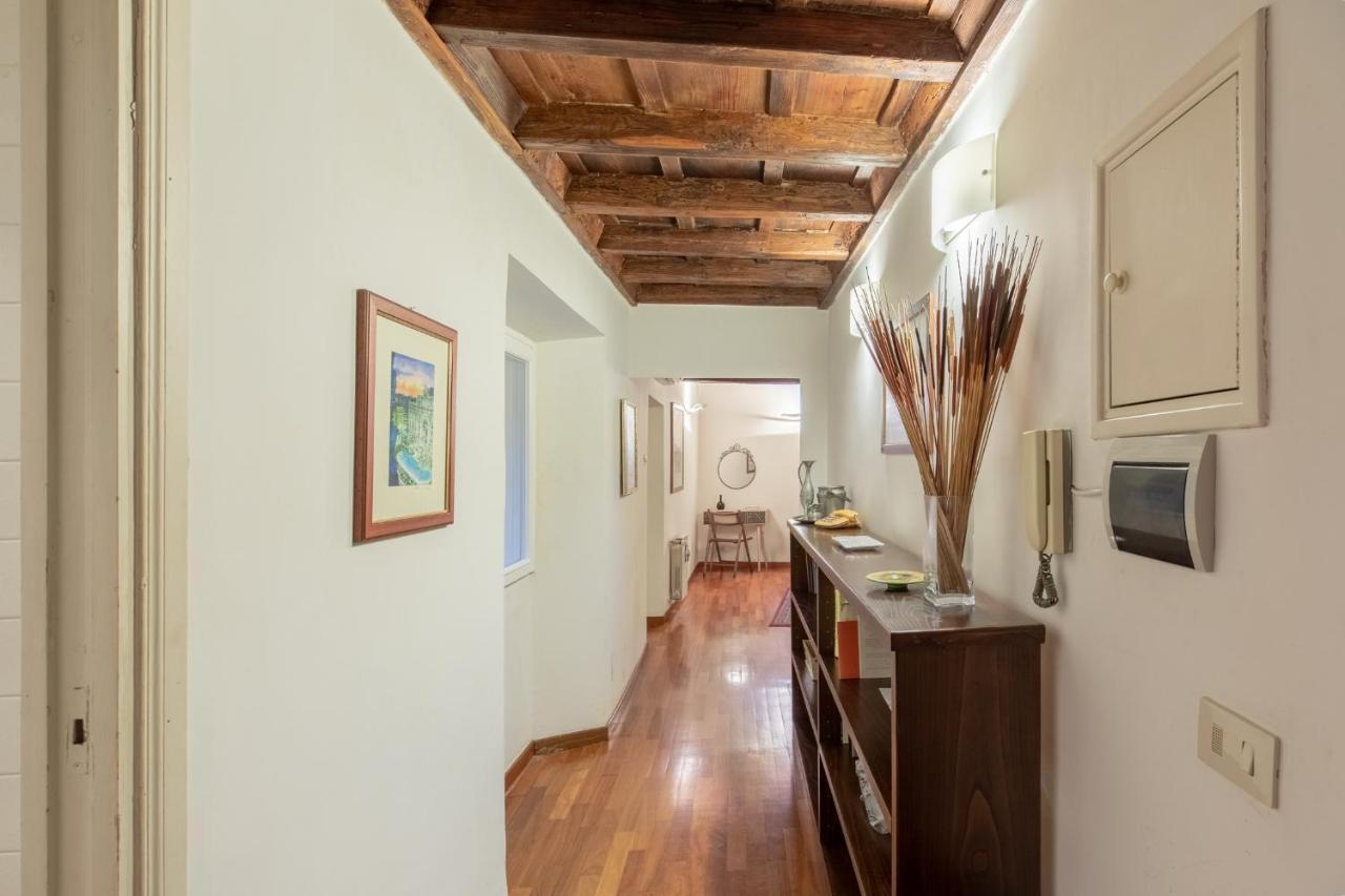 Iflat Comfy Apartament In Campo De' Fiori Roma Esterno foto